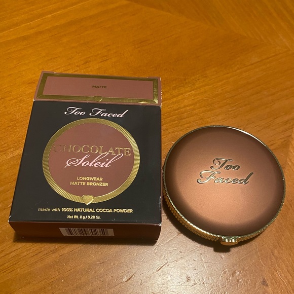 Too Faced Chocolate Soleil Matte Bronzer - Picture 3 of 14